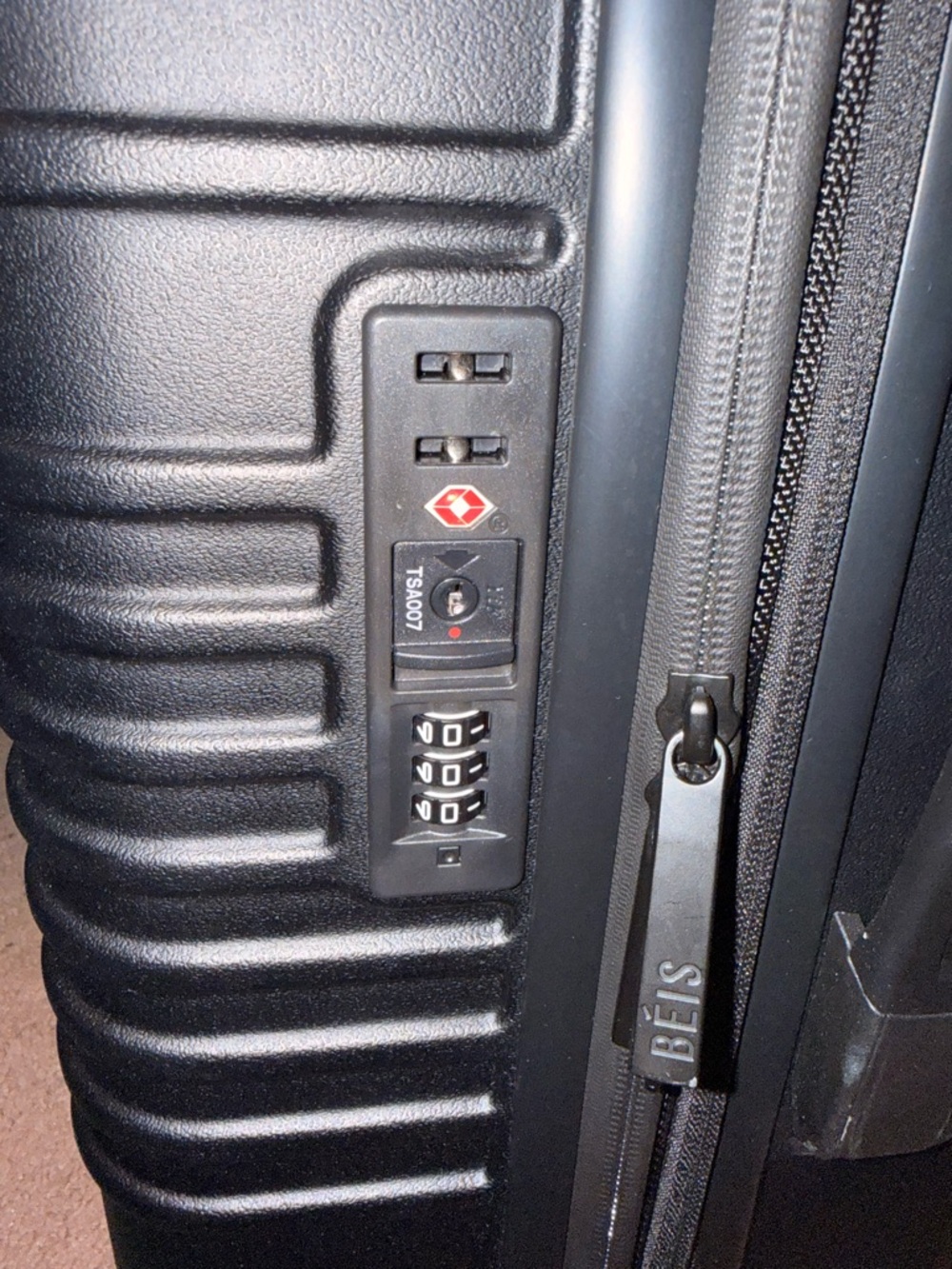 BEIS Black Hard-Shell Carry-On Spinner - Picture 6 of 15